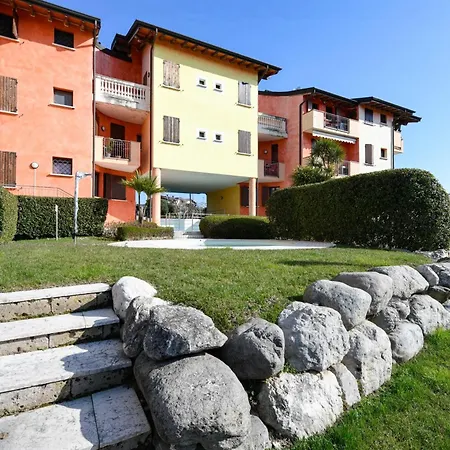 Gardawinehouse * Centenaro